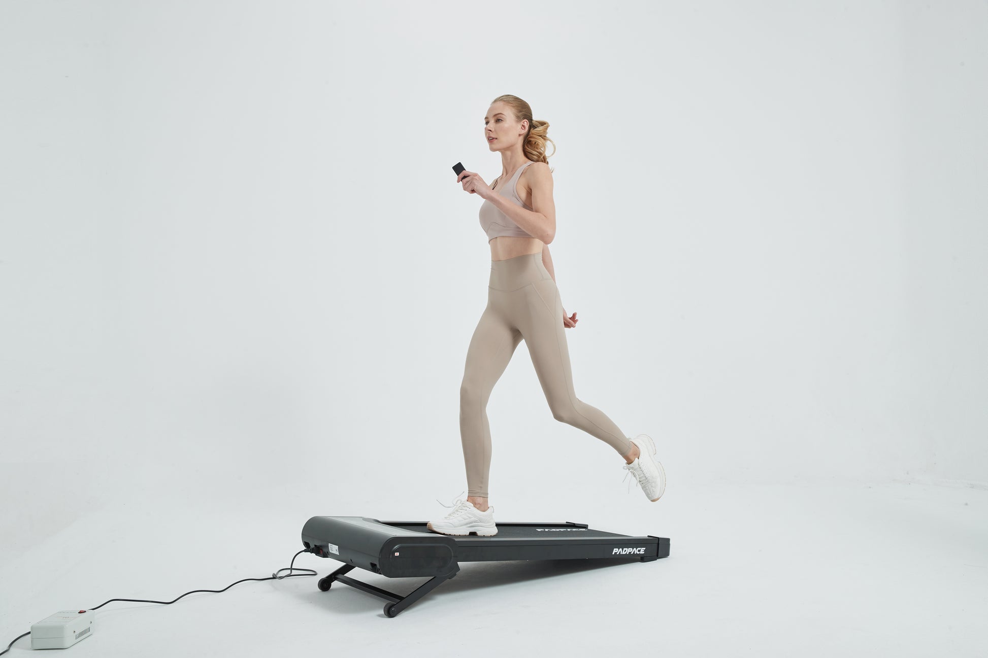 Incline walking pad